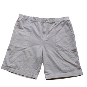 NWT Gloria Vanderbilt Khaki Shorts 14 100% Cotton 9” Inseam